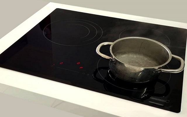 Bếp điện từ đôi Cata IT 603 gồm có 3 vùng nấu